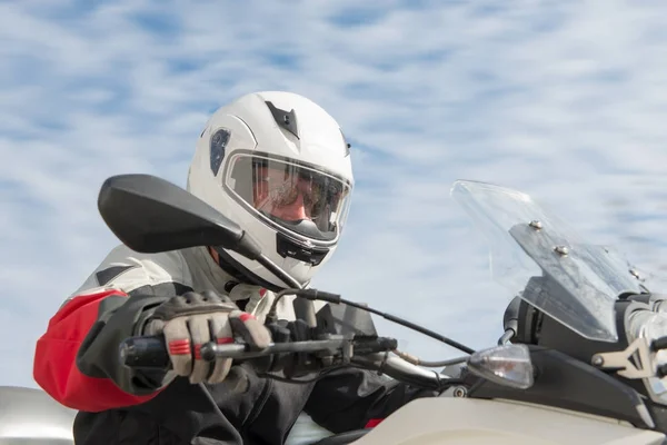 Portrait of a senior biker on his motorcycle — Stock Photo, Image