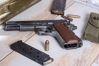 tabanca cephane ile M1911 hükümet