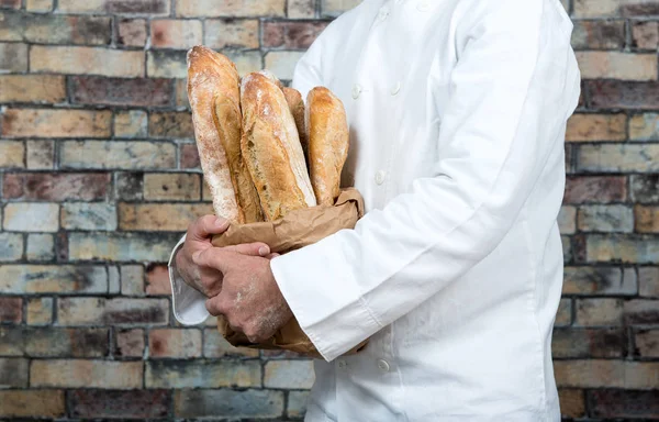 baker geleneksel ekmek holding Fransız baget