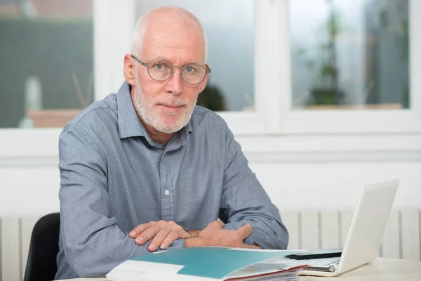 Portrait of  handsome mature man with beard — Stock Photo, Image