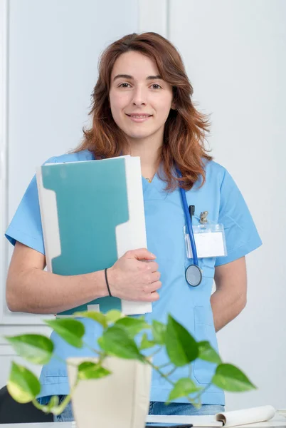 Portrait of a young female doctor — Stock Photo, Image