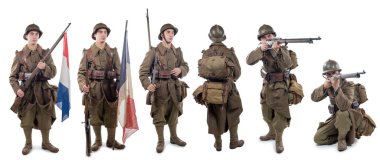 Fransız askeri 1940 farklı bir görünümü İkinci Dünya Savaşı üzerinde beyaz izole.