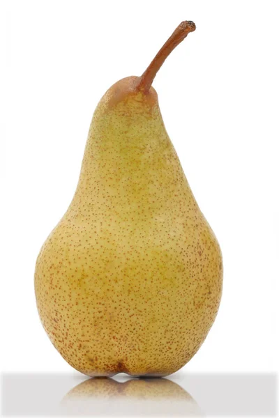 Pear isolated on white background with reflexion — Stock Photo, Image