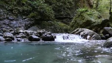 Pyrnes Bask, Kakuetta gorges şelale