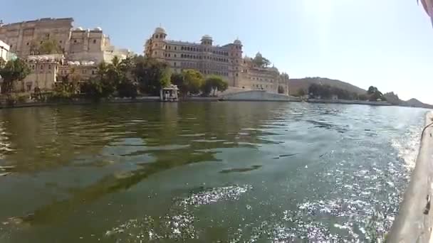 Udaipur Castle Shot Boat India — Stock Video