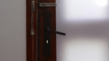 bir adam Başkanı, kapıyı açar yakın çekim