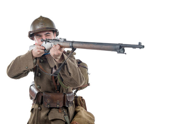 французский солдат 1940 изолированы на белом фоне
