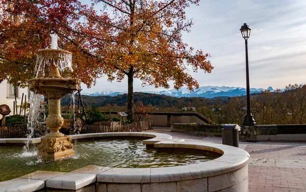 Fontaine du château de Pau, Pyrénées Atlantiques, France — Photo