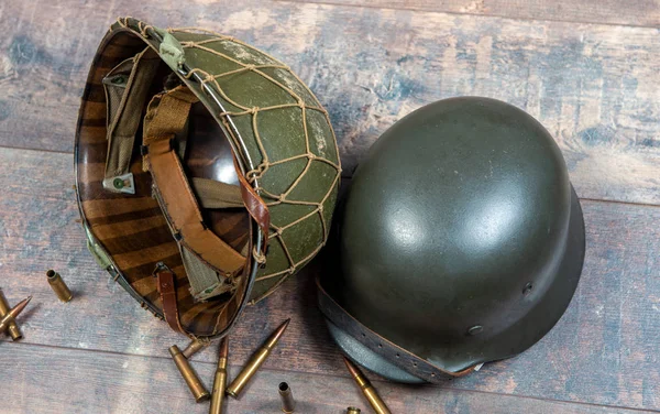 Casco Estadounidense Casco Alemán Segunda Guerra Mundial —  Fotos de Stock