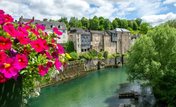 Francuski Krajobraz Kraju Nad Rzeką Oloron Oloron Saint Marie France — Zdjęcie stockowe