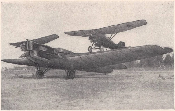 Ussr Circa 1937 Soviet Aircraft Carrier Carrying Two Fighter Aircraft — Stock Photo, Image