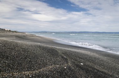 Güzel Bulgar kumlu kıyıya yakın yerde günbatımı