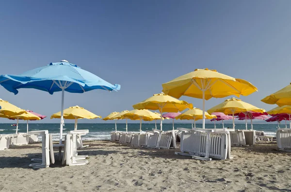 Colorful Beach Umbrellas Blue Sky — Stock Photo, Image