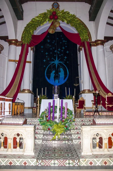 Imagen interior de Iglesia de Nuestra Señora en Medellín, Colombia — Foto de Stock
