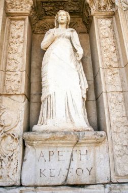 Arete, heykeli Celsus Kütüphanesi, Efes, İzmir'in duvardaki