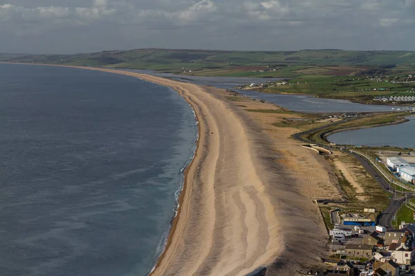 Plaża Chesil, widziany z Portland Bill. — Zdjęcie stockowe