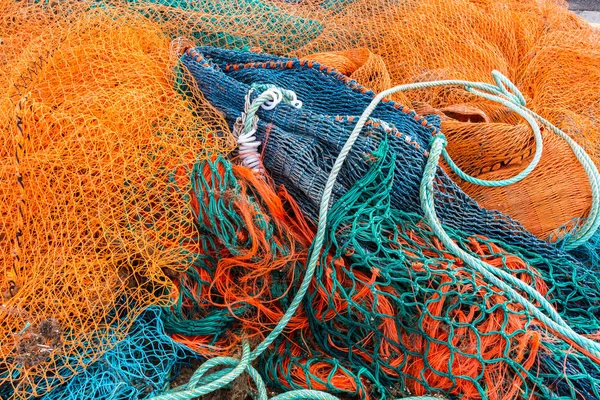 Sieci rybackie w gąszczu — Zdjęcie stockowe