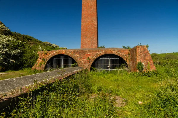 Cemaes Derelict Brickworks, Anglesey — Foto Stock