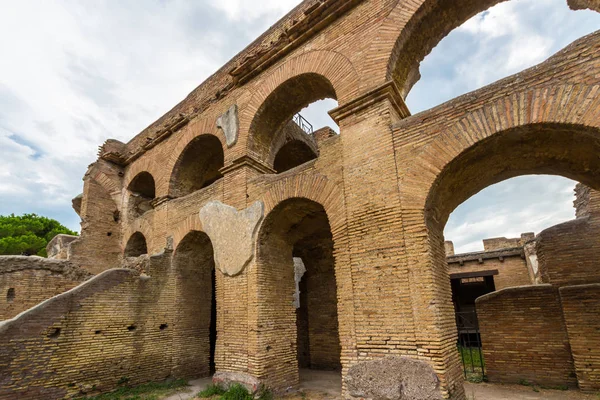 Boltívek, Ostia Antica-Olaszország — Stock Fotó