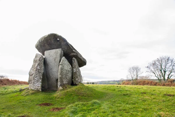 콘월에서 Trethevy Quoit 거석 무덤 — 스톡 사진