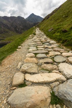 Snowdon taş bayraklı yolu tepe Snowdon madenciler parça kadar.