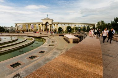 Redaksiyon: Çeşme üzerinde ilk Başkan'ın Park'ta Almatı, Kaza