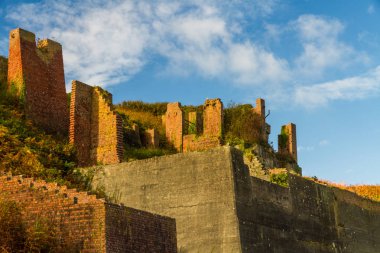 Porthgain, terk edilmiş aracınızda.