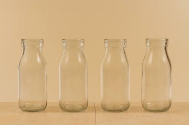 Sağlıklı su içkiyle boşaltmak.