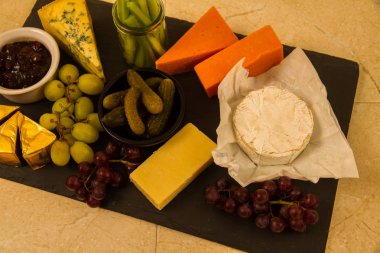 Büyük paylaşılan Peygamberli tabağı