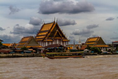Chao Phray dan WAT Kalayanamitr Varamahavihara Budist tapınağı