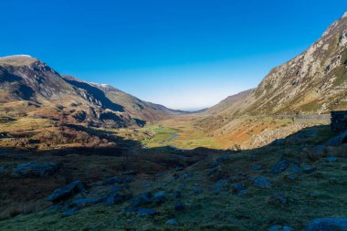 Sabah görüşü, Nant Ffrancon Geçidi.
