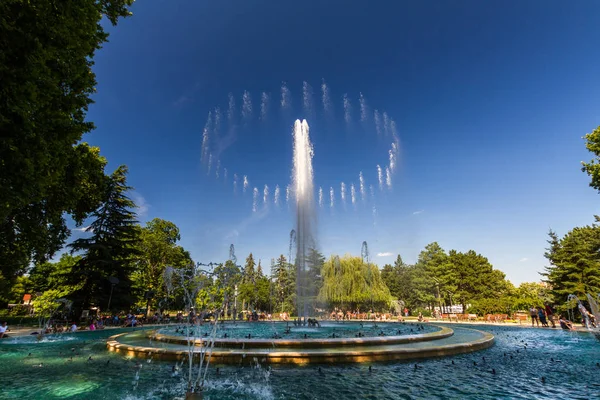 Leitartikel, die herrliche Margareteninsel Musicalbrunnen in b — Stockfoto