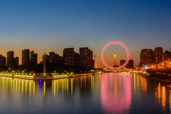 Night scene cityscape of Tianjin ferris wheel,Tianjin eyes with — Stock Photo, Image