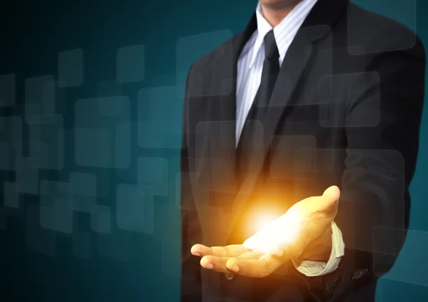 Männliche Hand berührt eine Touchscreen-Oberfläche — Stockbild Männliche Hand berührt eine Touchscreen-Oberfläche — Stockfoto