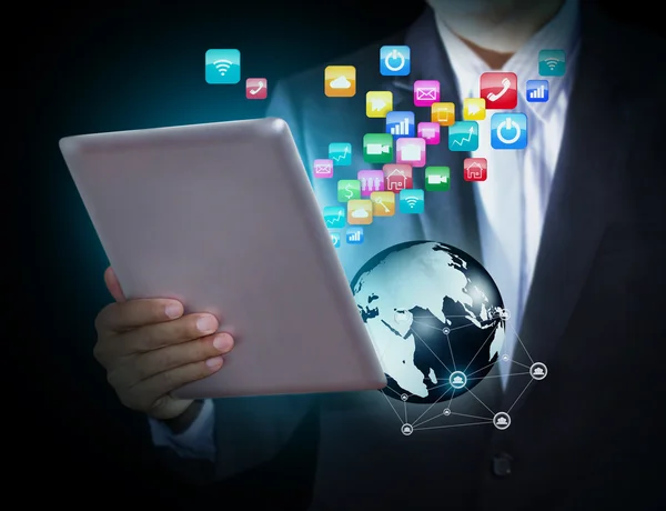 Sentuh tablet layar dengan awan ikon aplikasi berwarna-warni — Stok Foto