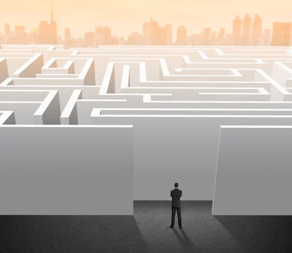 Businessman stand in maze, problem and solution — Stock Photo, Image