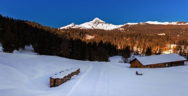 Kış, Interlaken, İsviçre, Avrupa'nın güzel doğal peyzaj