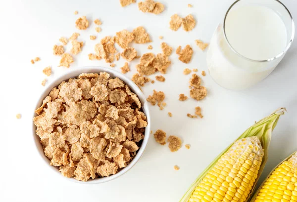 Здоровая Кукуруза Хлопья Молоком Завтрак Столе Еда Напитки — стоковое фото