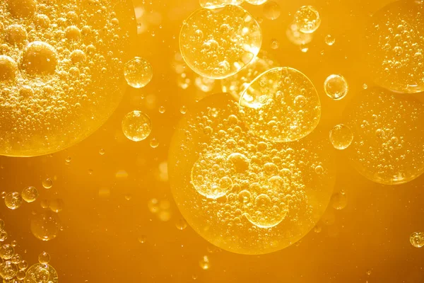 Złota Żółta Kropla Oleju Bańkowego Abstrakcyjne Tło — Zdjęcie stockowe
