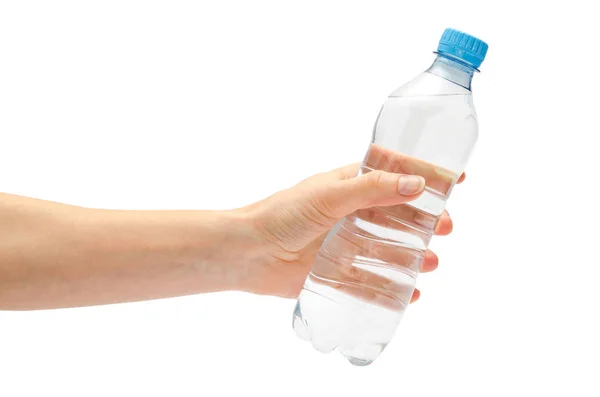 Tangan gadis muda memegang botol air — Stok Foto