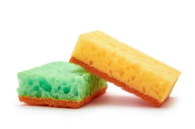 Yeni ve temiz sünger Temizleme. Beyaz arka plan üzerinde izole