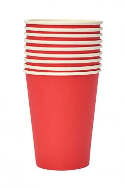 Beyaz bir arka plan üzerinde izole kırmızı kağıt bardak