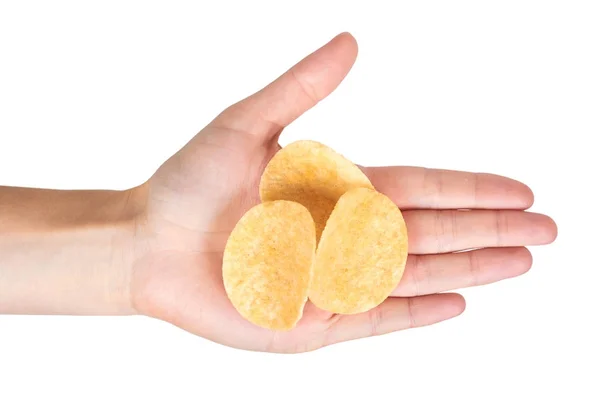 Potatischips i hand isolerad på vit bakgrund — Stockfoto