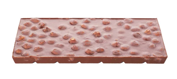 Шоколадная плитка с орехами на белом фоне — стоковое фото
