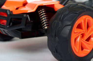 RC model ralli, yol yarış arabası yakın detay kadar kapalı. Makro araba şok emiciler