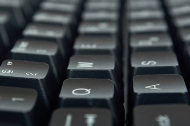 Siyah mekanik bilgisayar klavye. Görüntüyü, teknolojik altyapı, düğme kapatın