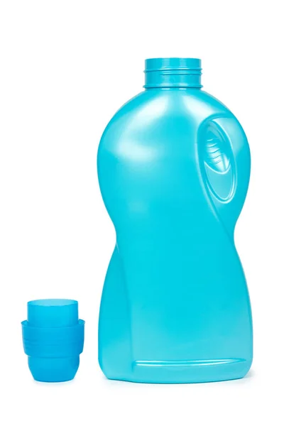 Blauwe plastic vloeibaar wasmiddel fles. Geïsoleerd op een witte achtergrond. Wasserij container, koopwaar sjabloon — Stockfoto