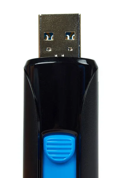Memoria USB en mano. Aislado sobre fondo blanco. Transferencia de datos, unidad digital, copia de seguridad y seguro — Foto de Stock