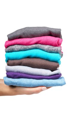 multi renk kumaş dokulu el, beyaz arka plan üzerinde izole yün kumaş ve yığını