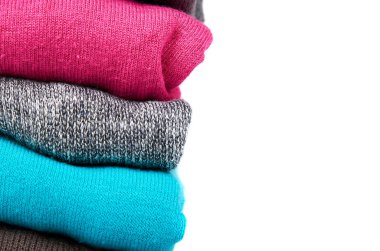 multi renk kumaş dokusu, beyaz arka plan üzerinde izole yün kumaş yığını